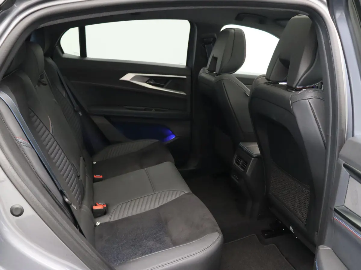 E-Tech full hybrid 200 esprit Alpine | Head-up Display | Elektrische Voorstoelen | Harman Kardon | Stuur- Stoelverwarming | SolarBay Panoramisch Dak |