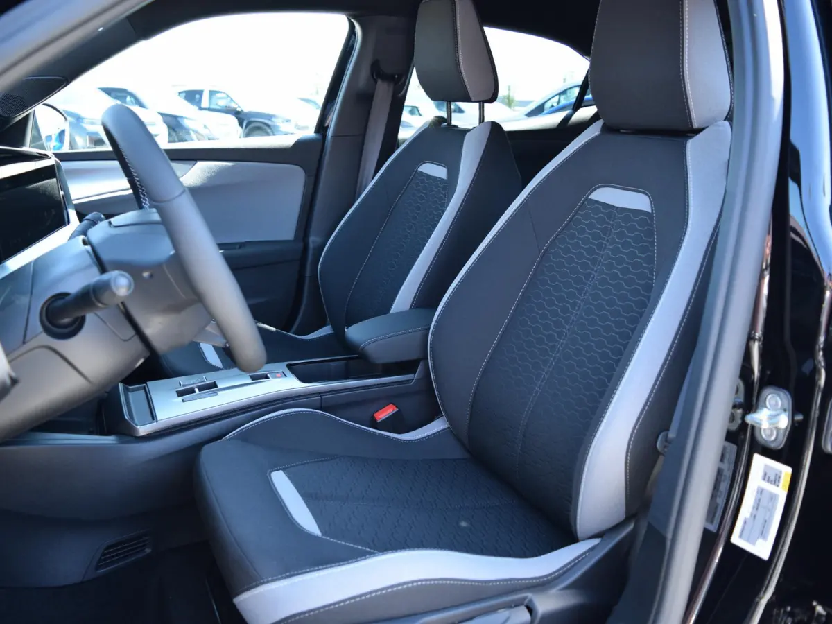 1.2 Turbo Hybrid Business Edition l cruise control adaptief l keyless entry l Apple Carplay/Android Auto