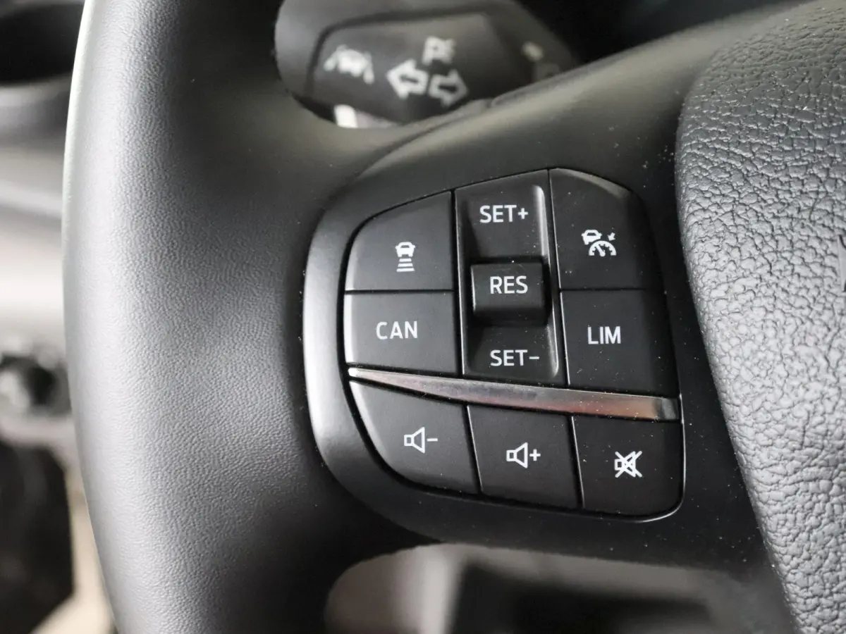 105PK L2H2 Trend Airco Navi Cruise Control Navigatie Trekhaak