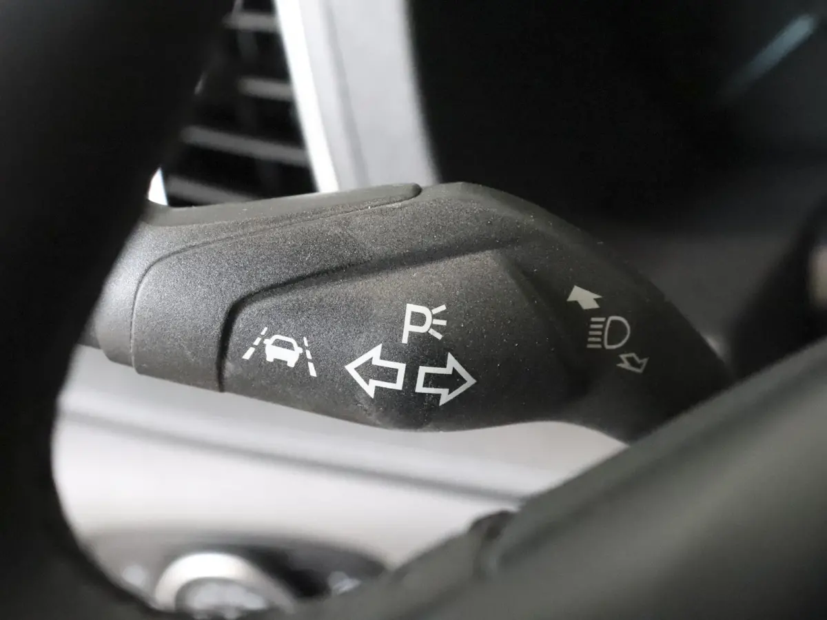 105PK L2H2 Trend Airco Navi Cruise Control Navigatie Trekhaak