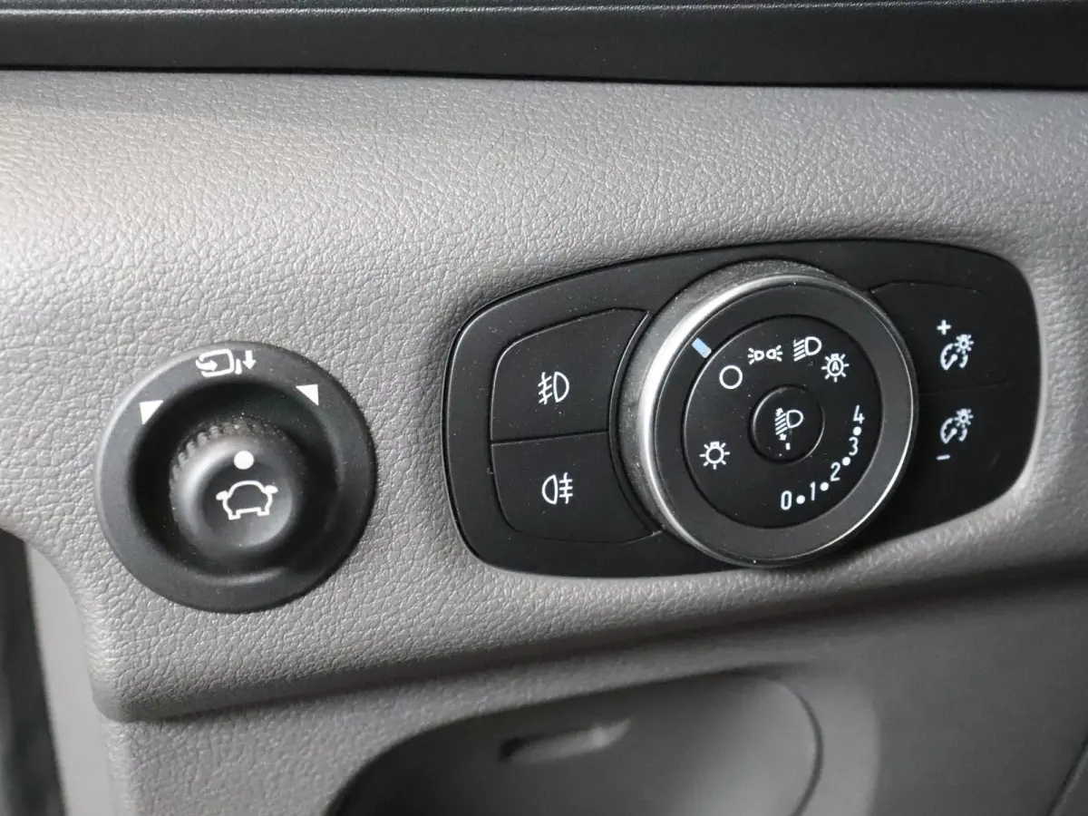 105PK L2H2 Trend Airco Navi Cruise Control Navigatie Trekhaak