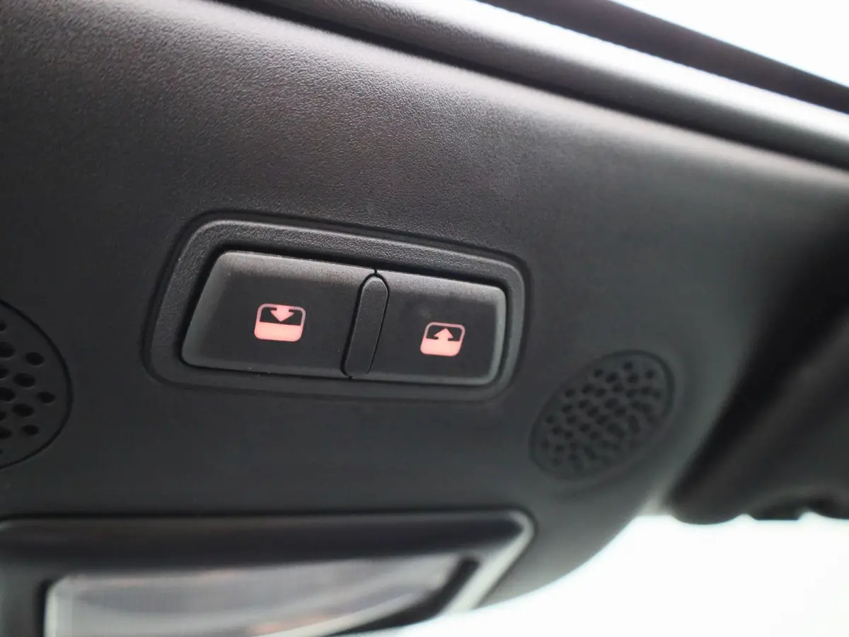 1.0 Hybrid Club | CABRIO | AIRCO | LED |