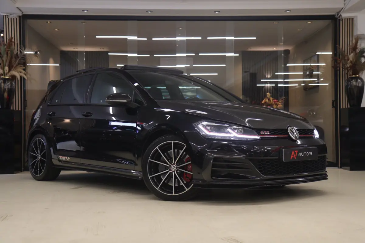 2.0 TSI GTI TCR /PANO/MILLTEK/CARPLAY/CARBON/KEYLESS/ACC/VOL