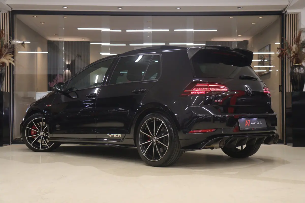 2.0 TSI GTI TCR /PANO/MILLTEK/CARPLAY/CARBON/KEYLESS/ACC/VOL