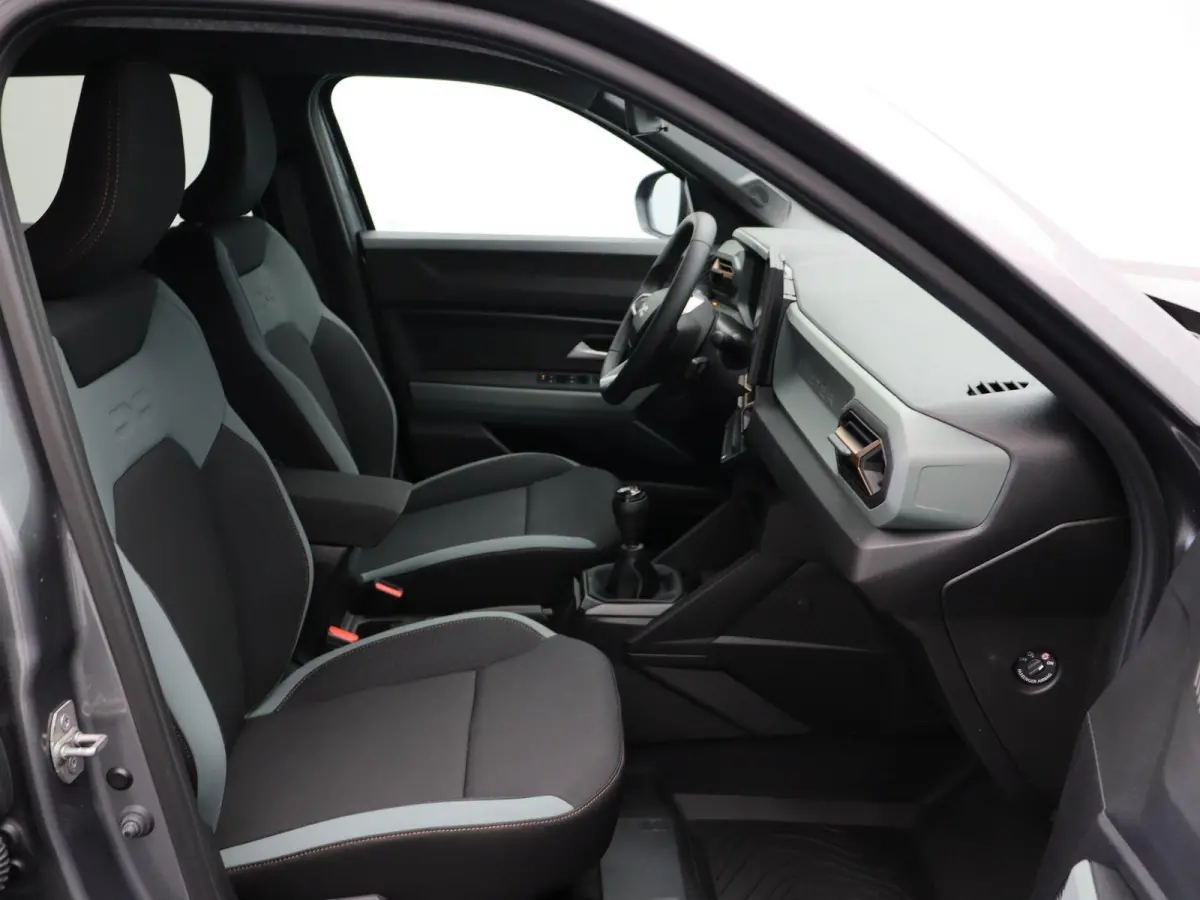 mild hybrid 140pk extreme | 360 graden camera | Parkeersensoren rondom | Blind spot warning |