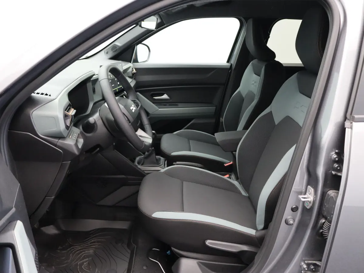 mild hybrid 140pk extreme | 360 graden camera | Parkeersensoren rondom | Blind spot warning |