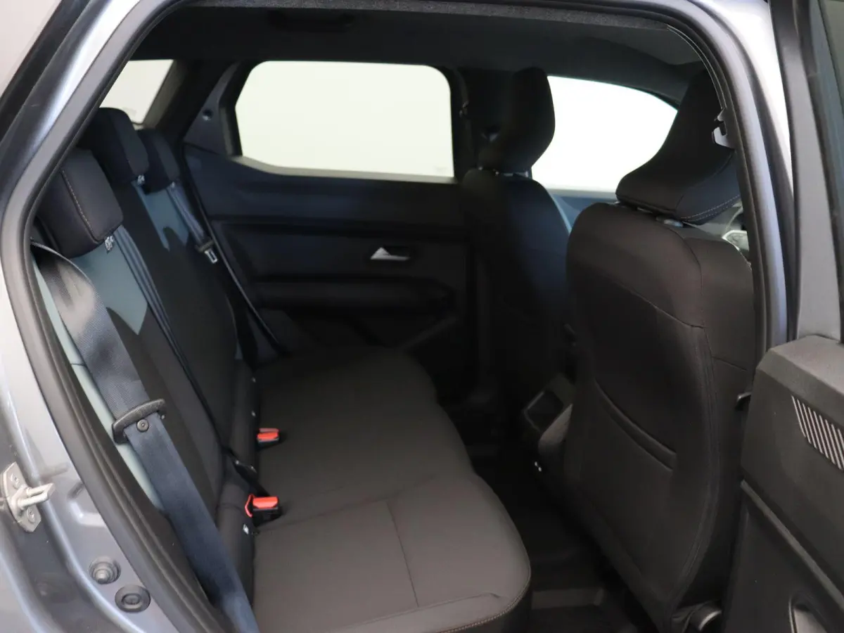 mild hybrid 140pk extreme | 360 graden camera | Parkeersensoren rondom | Blind spot warning |