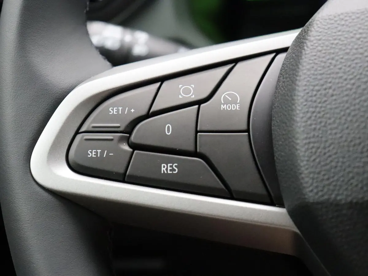 mild hybrid 140pk extreme | 360 graden camera | Parkeersensoren rondom | Blind spot warning |