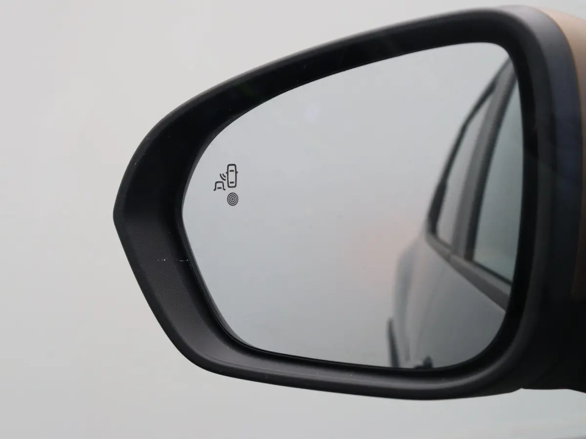 mild hybrid 140pk extreme | 360 graden camera | Parkeersensoren rondom | Blind spot warning |