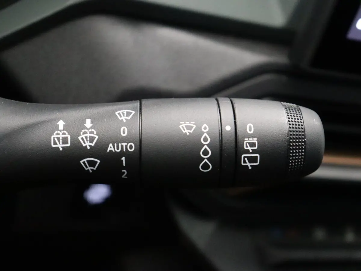 mild hybrid 140pk extreme | 360 graden camera | Parkeersensoren rondom | Blind spot warning |