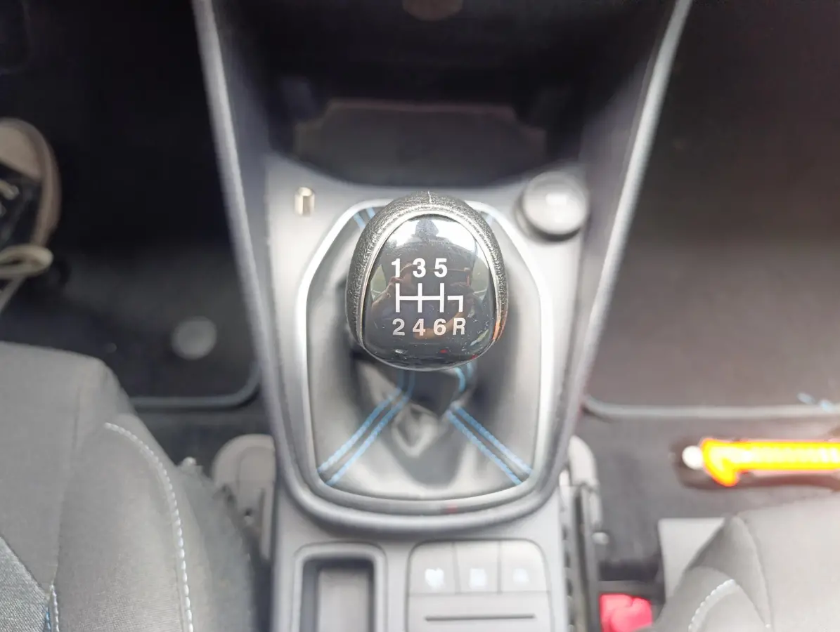 1.0 EcoBoost Hybrid Active X | Camera | Key-Less entry | Navigatie | Parkeersensoren | Apple Carplay/ Android auto | Dealeronderhouden | 1e-eigenaar