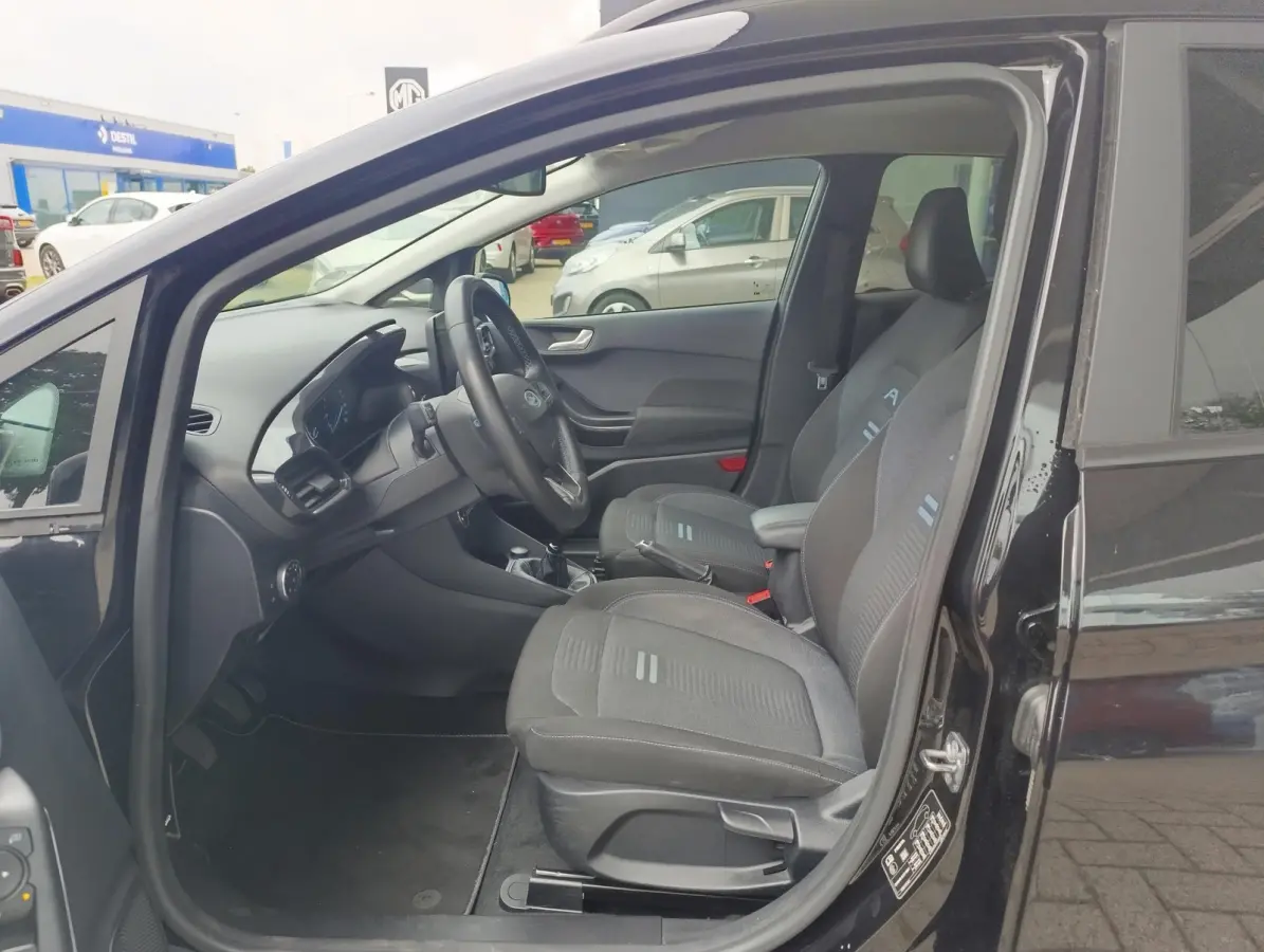 1.0 EcoBoost Hybrid Active X | Camera | Key-Less entry | Navigatie | Parkeersensoren | Apple Carplay/ Android auto | Dealeronderhouden | 1e-eigenaar