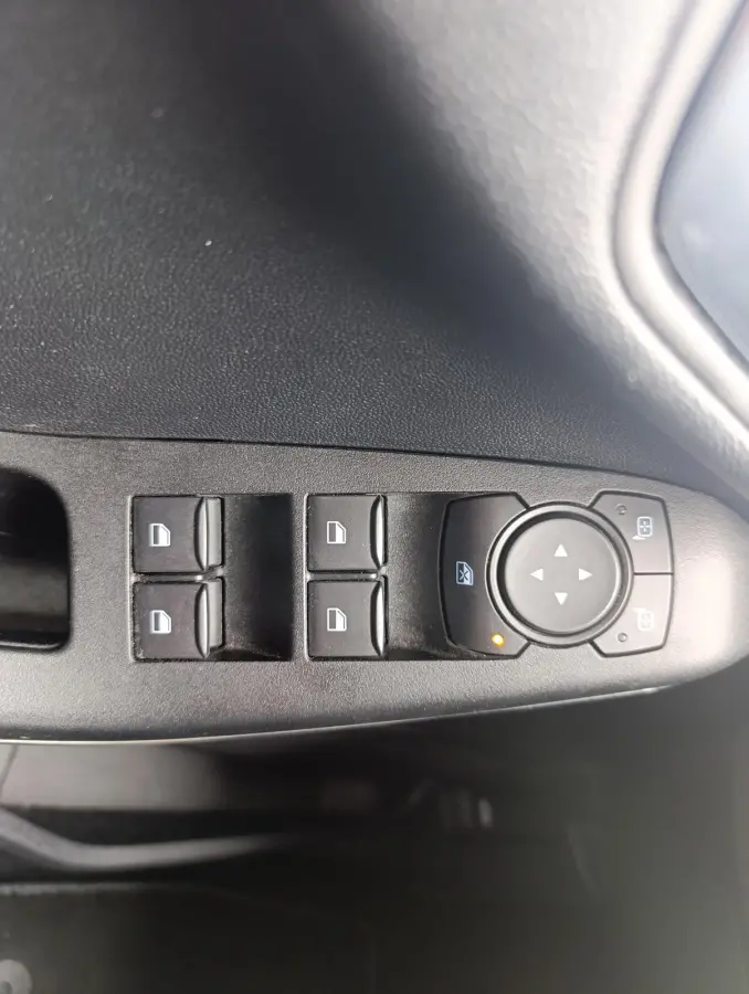 1.0 EcoBoost Hybrid Active X | Camera | Key-Less entry | Navigatie | Parkeersensoren | Apple Carplay/ Android auto | Dealeronderhouden | 1e-eigenaar