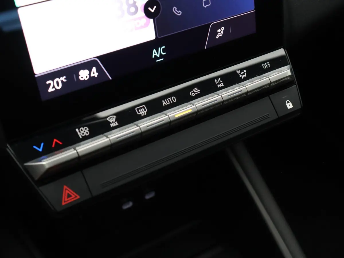 1.6 E-Tech full hybrid 145 techno | Achteruitrijcamera | Adaptieve cruise control | Digitale Cockpit | Navigatie |
