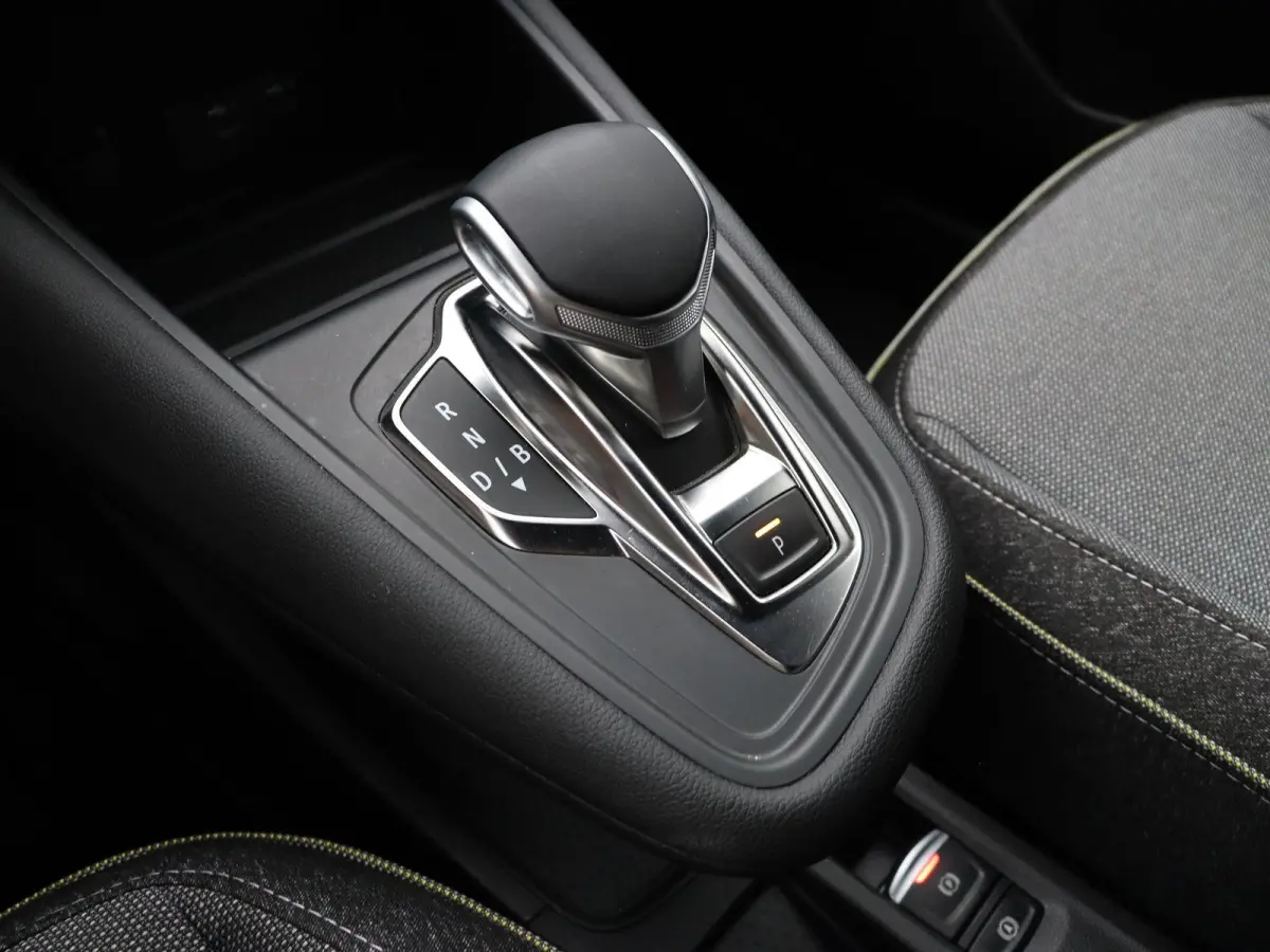 1.6 E-Tech full hybrid 145 techno | Achteruitrijcamera | Adaptieve cruise control | Digitale Cockpit | Navigatie |