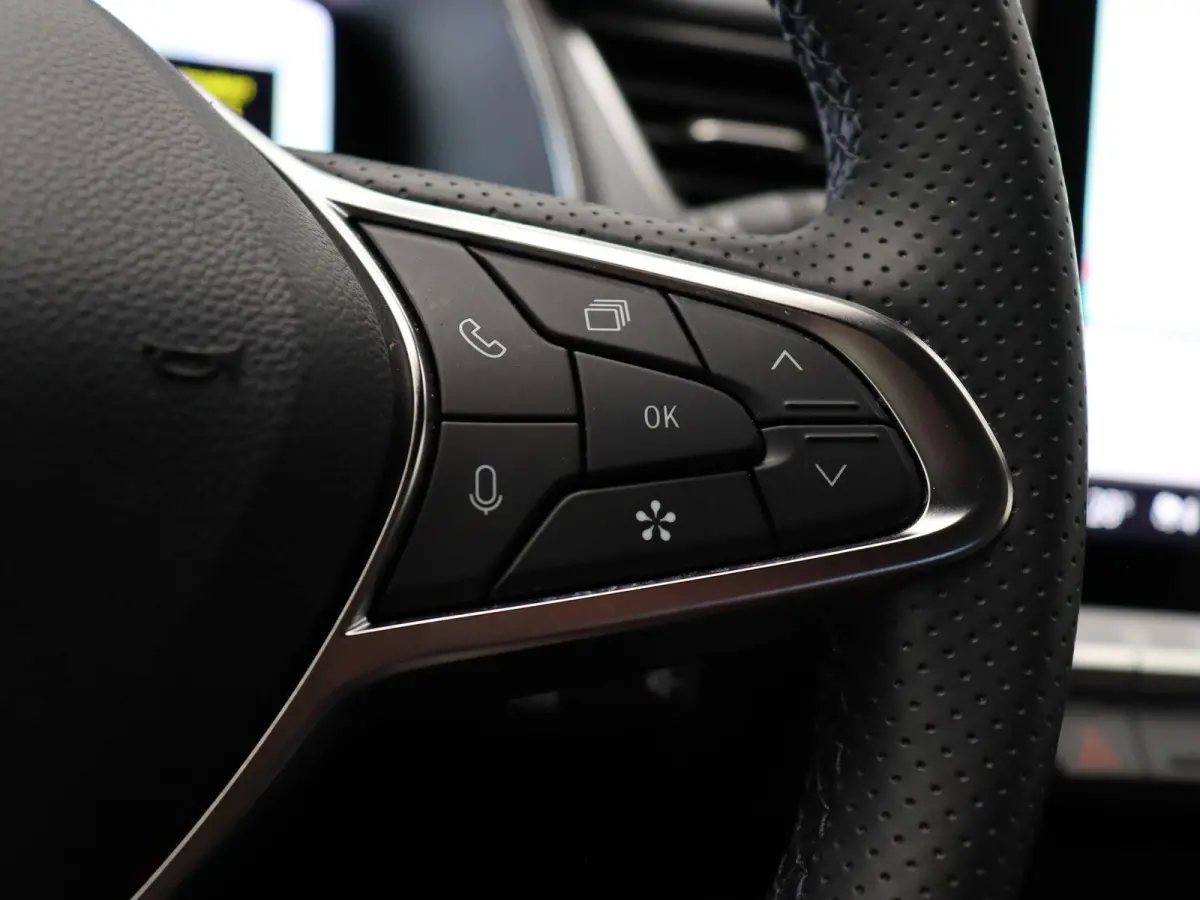 1.6 E-Tech full hybrid 145 techno | Achteruitrijcamera | Adaptieve cruise control | Digitale Cockpit | Navigatie |