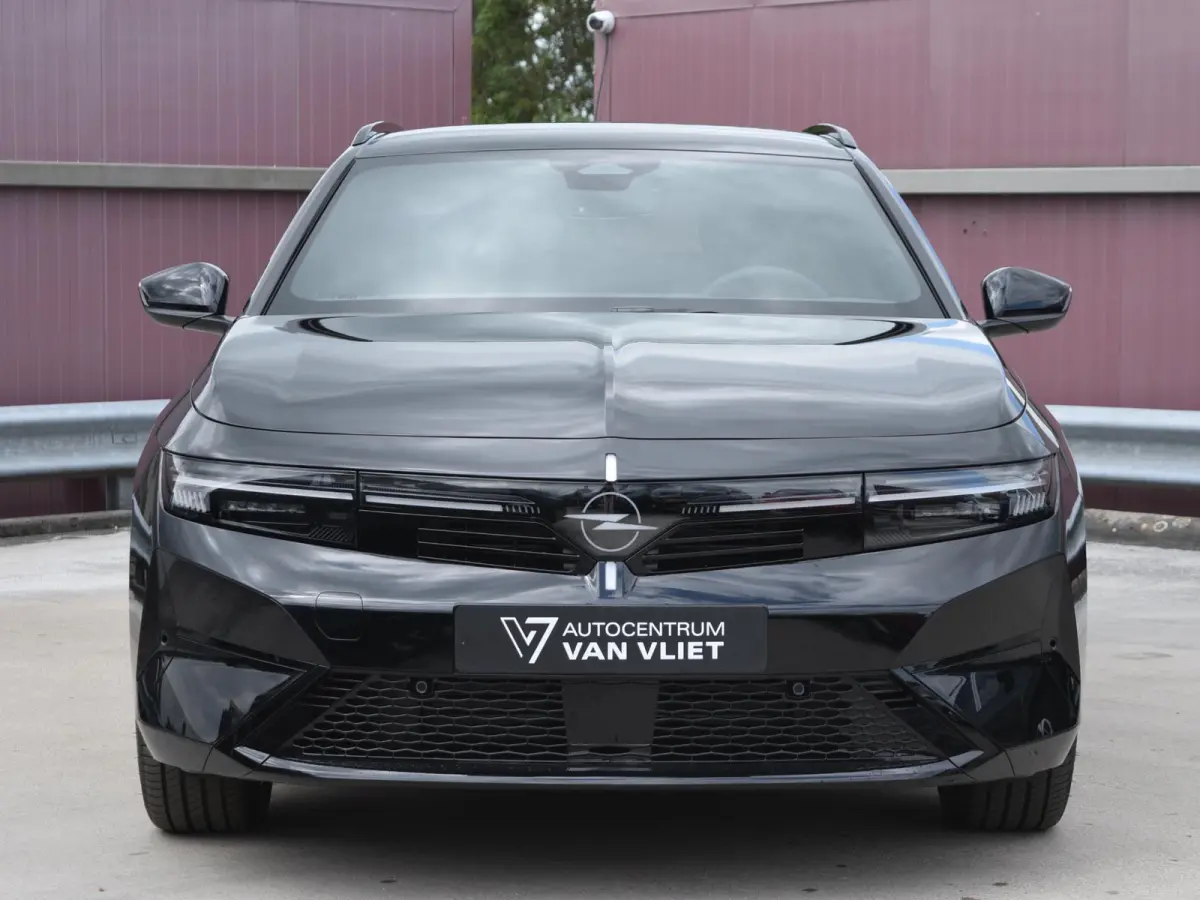 1.2 Turbo Hybrid Business Edition l Trekhaak l 17 lichtmetalen velgen l Apple Carplay/Android Auto l Camera