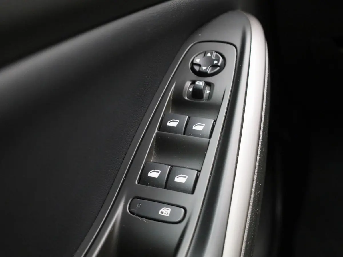 1.2 Turbo Edition | TREKHAAK | KLIMAATREGELING | APPLE CARPLAY | CRUISE CONTROL