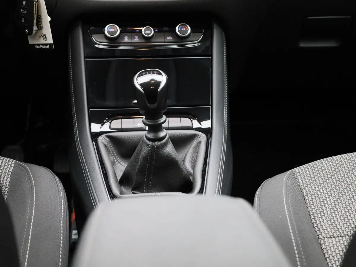 1.2 Turbo Edition | TREKHAAK | KLIMAATREGELING | APPLE CARPLAY | CRUISE CONTROL