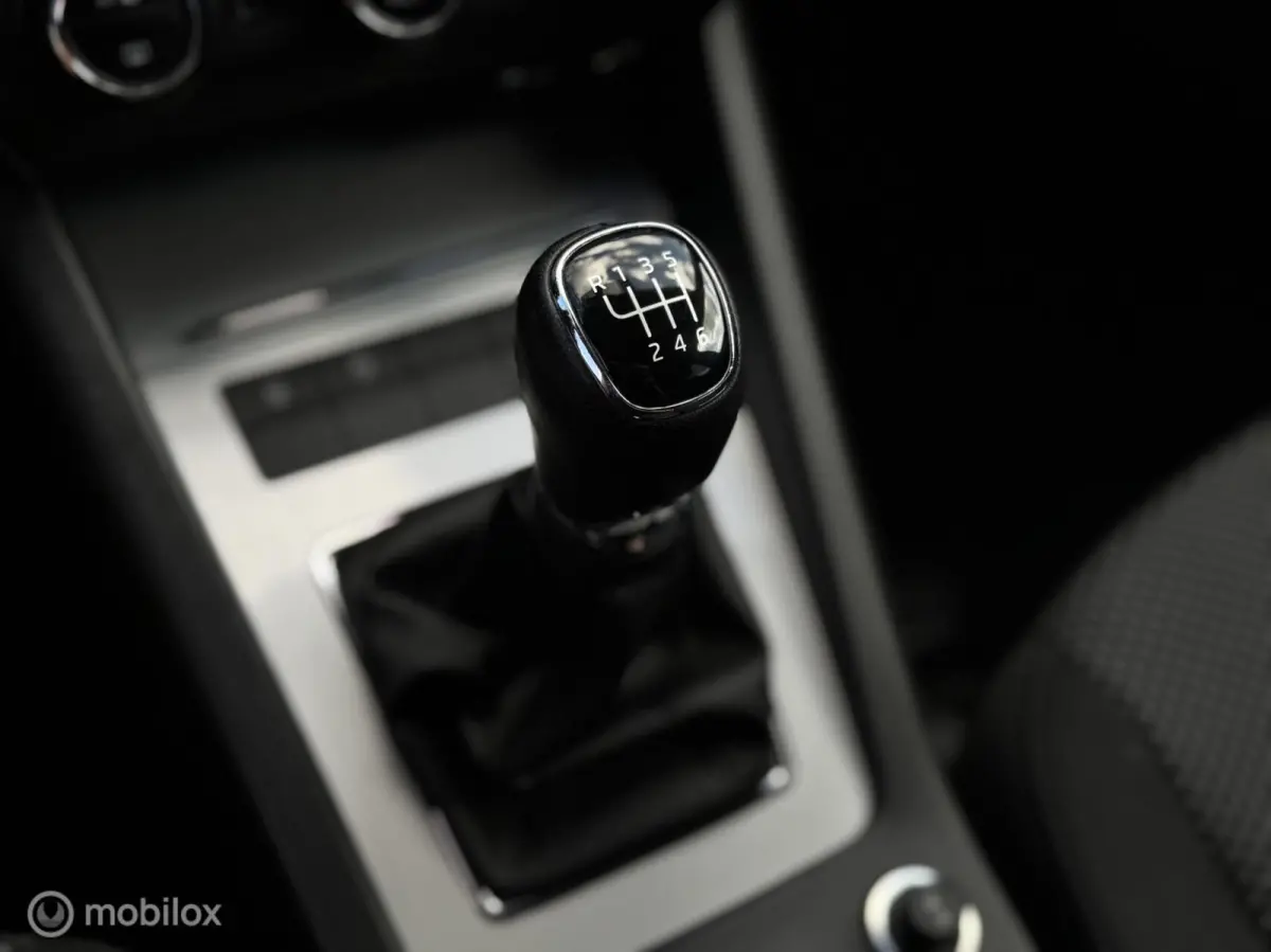 1.0 TSI Greentech Style Business|Navi