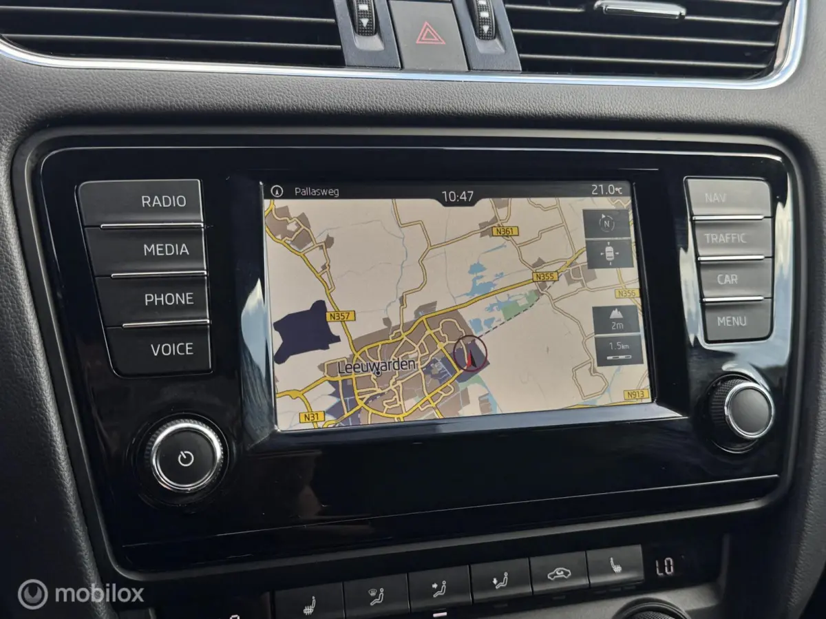 1.0 TSI Greentech Style Business|Navi