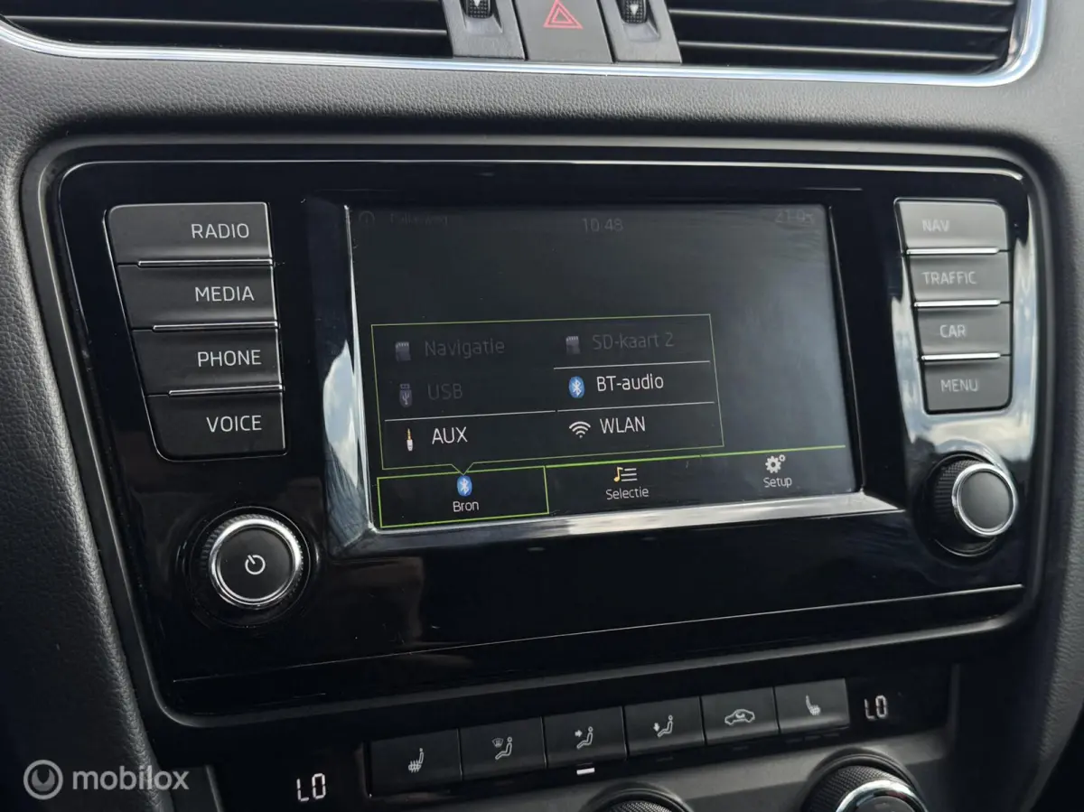 1.0 TSI Greentech Style Business|Navi