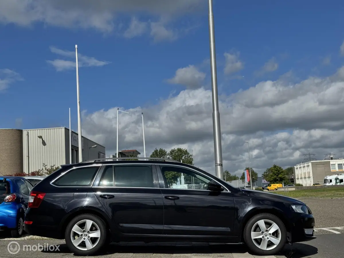 1.0 TSI Greentech Style Business|Navi