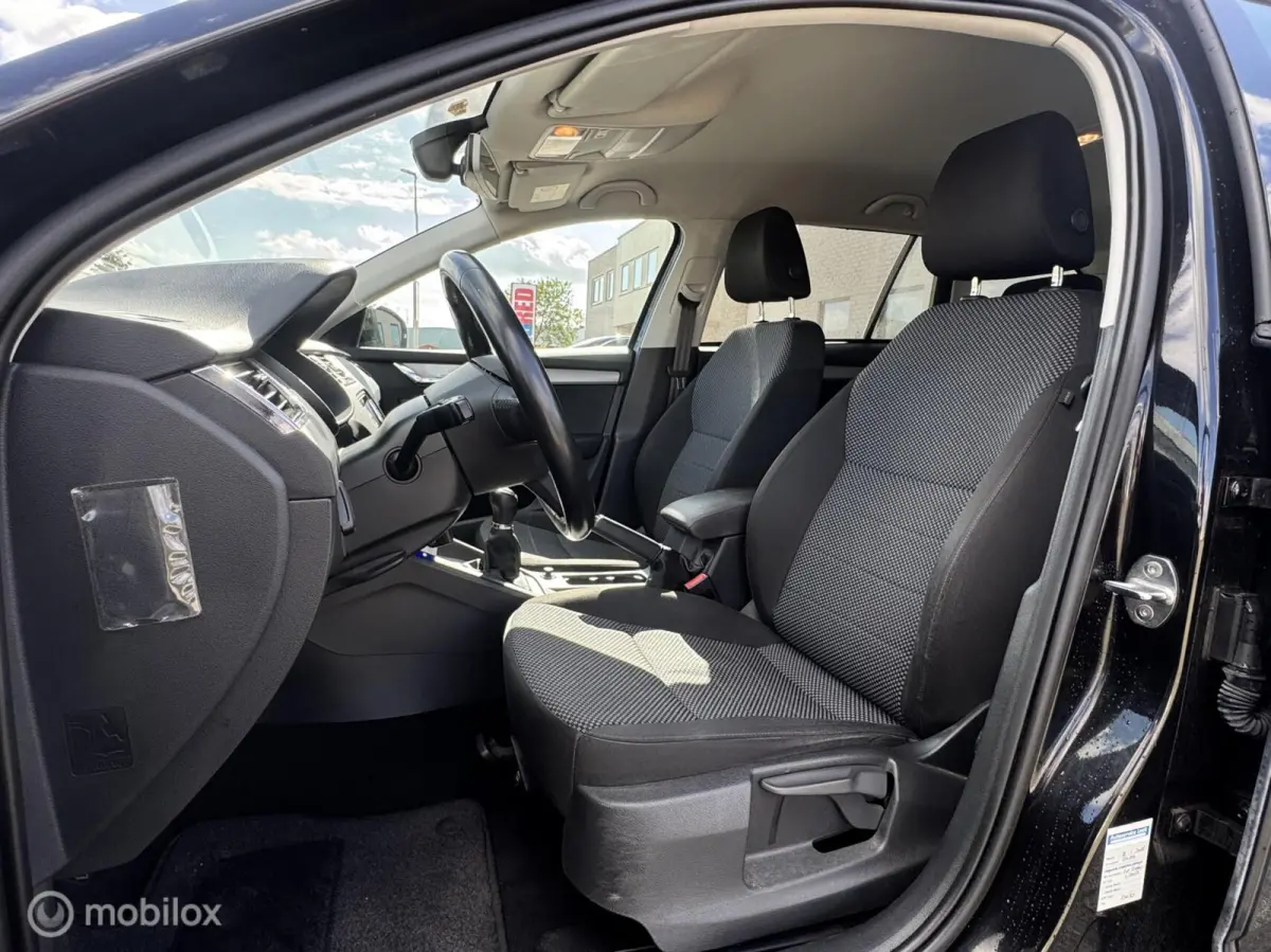 1.0 TSI Greentech Style Business|Navi