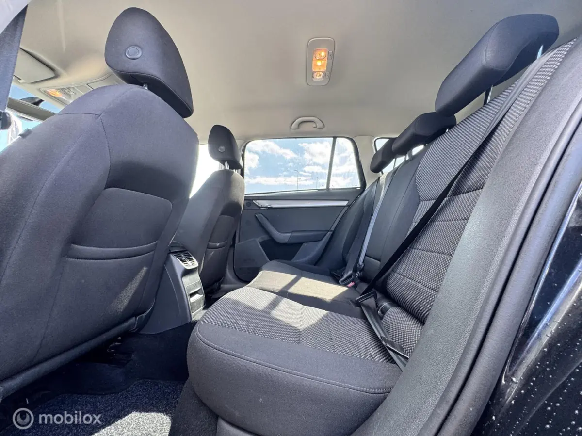 1.0 TSI Greentech Style Business|Navi