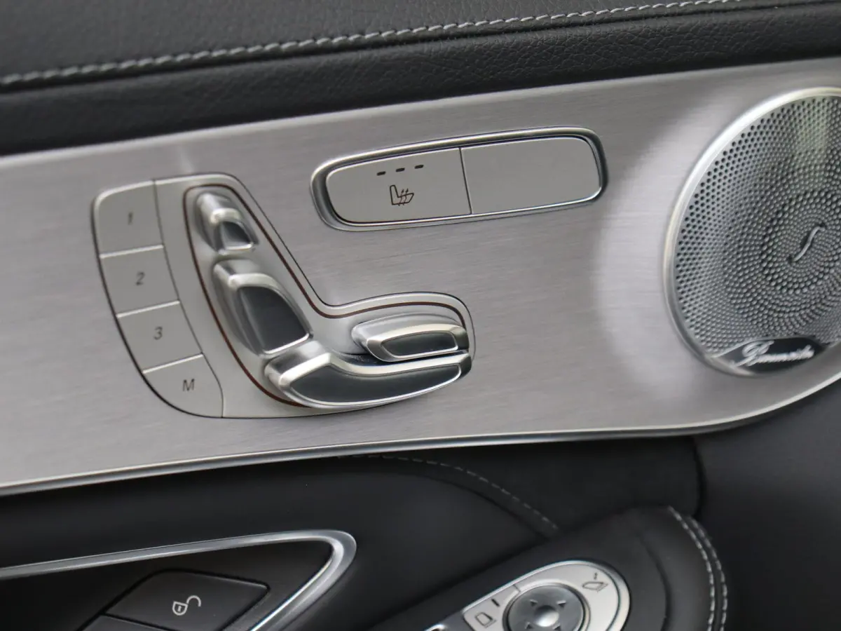 AMG 63 S Premium Plus Pack / Memory-Stoelen / Burmester / Panaroma-dak / AMG-Driverspakket / Trekhaak / AMG-Sportstoelen / Multibeam-Led / Stoelverwarming / 360Graden-Camera / Smartphone-Int