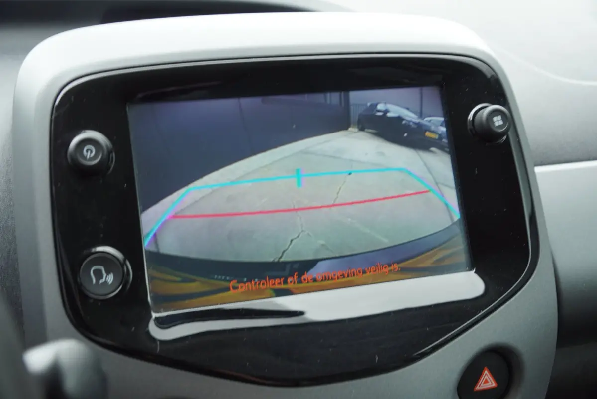 1.0 VVT-i x-joy 2020 Airco 5 Deurs Carplay Camera Android Cruise control