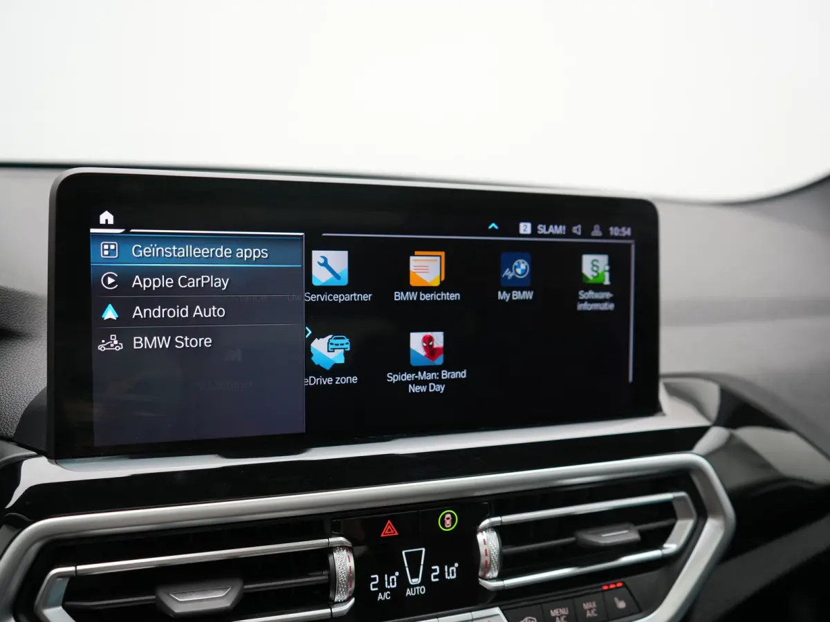 xDrive30e PHEV FACELIFT 293pk Dealer O.H | Trekhaak | Panodak | 360 Camera | Lederen Sportstoelen Verwarmd | Cruise Control | Apple Carplay | Virtual | Navigatie | DAB | 18"L.M | Plug In Hyb