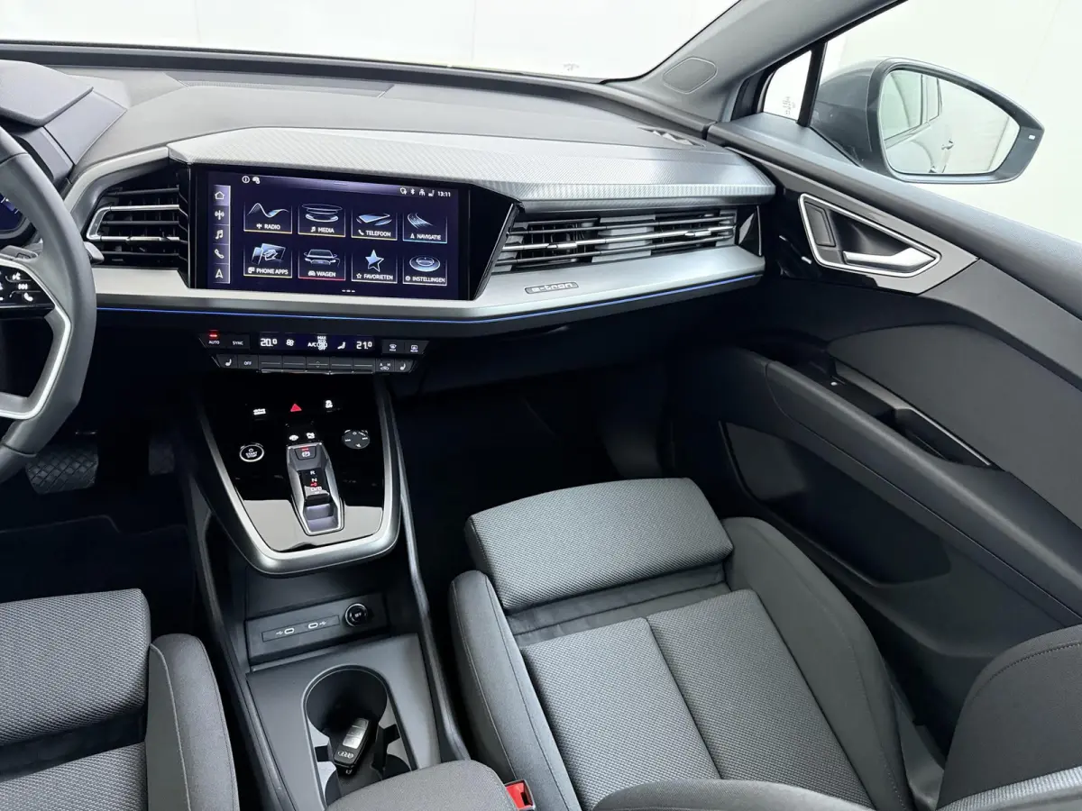 45 S Edition 82 kWh SOH 96% | S-Exterieur | ADAPT. CRUISE CONTROL | STOELVERWARMING | ELEK. ACHTERKLEP | ACHTERUIRIJCAMERA | RIJKLAAR + 12 MND BOVAG GARANTIE | RESTERENDE ACCU GARANTIE TOT E
