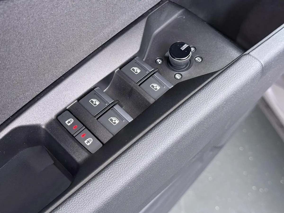 45 S Edition 82 kWh SOH 96% | S-Exterieur | ADAPT. CRUISE CONTROL | STOELVERWARMING | ELEK. ACHTERKLEP | ACHTERUIRIJCAMERA | RIJKLAAR + 12 MND BOVAG GARANTIE | RESTERENDE ACCU GARANTIE TOT E