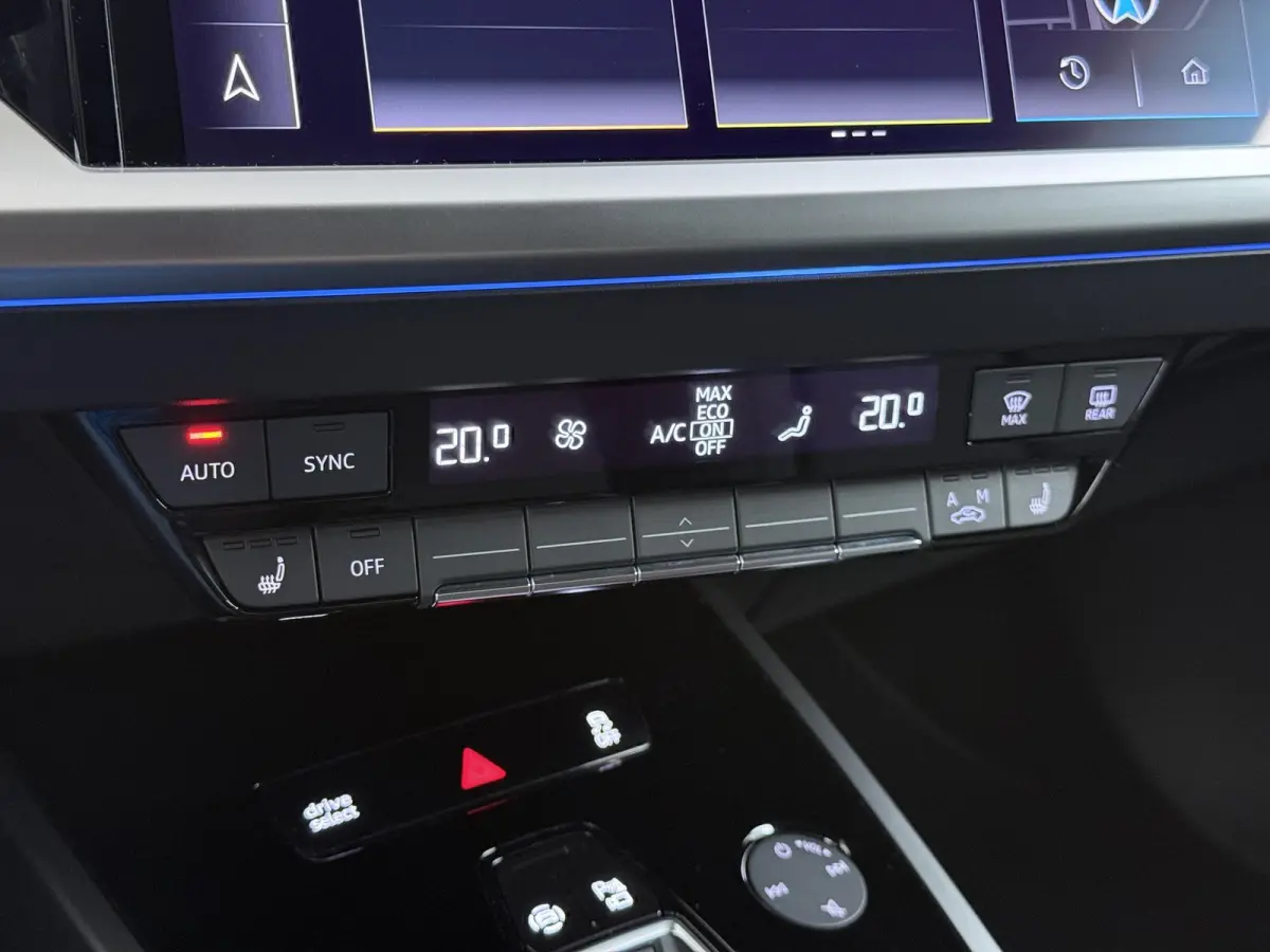 45 S Edition 82 kWh SOH 96% | S-Exterieur | ADAPT. CRUISE CONTROL | STOELVERWARMING | ELEK. ACHTERKLEP | ACHTERUIRIJCAMERA | RIJKLAAR + 12 MND BOVAG GARANTIE | RESTERENDE ACCU GARANTIE TOT E