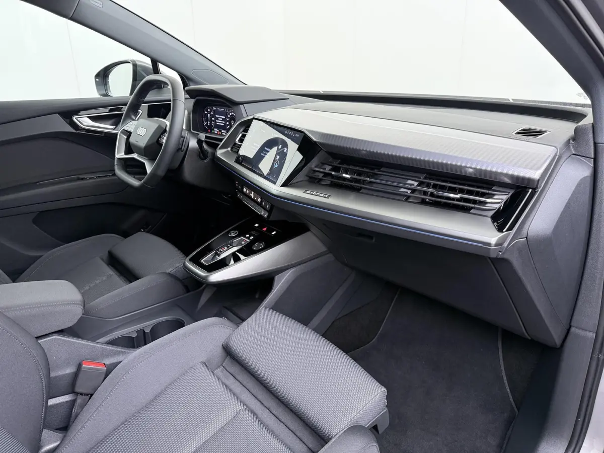 45 S Edition 82 kWh SOH 96% | S-Exterieur | ADAPT. CRUISE CONTROL | STOELVERWARMING | ELEK. ACHTERKLEP | ACHTERUIRIJCAMERA | RIJKLAAR + 12 MND BOVAG GARANTIE | RESTERENDE ACCU GARANTIE TOT E