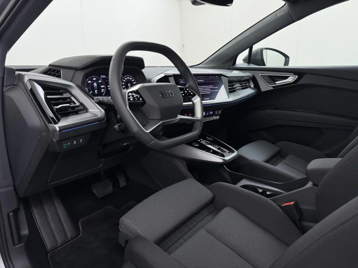 45 S Edition 82 kWh SOH 96% | S-Exterieur | ADAPT. CRUISE CONTROL | STOELVERWARMING | ELEK. ACHTERKLEP | ACHTERUIRIJCAMERA | RIJKLAAR + 12 MND BOVAG GARANTIE | RESTERENDE ACCU GARANTIE TOT E
