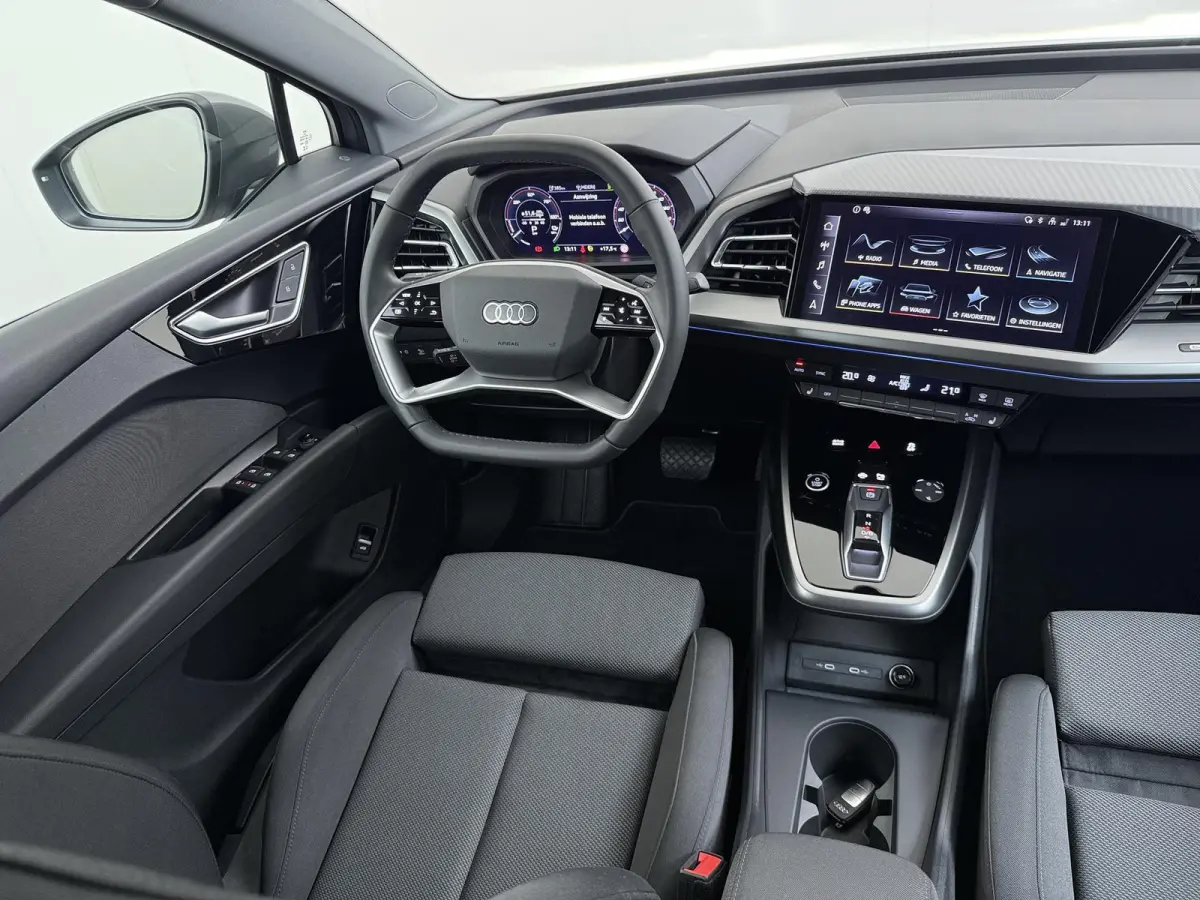 45 S Edition 82 kWh SOH 96% | S-Exterieur | ADAPT. CRUISE CONTROL | STOELVERWARMING | ELEK. ACHTERKLEP | ACHTERUIRIJCAMERA | RIJKLAAR + 12 MND BOVAG GARANTIE | RESTERENDE ACCU GARANTIE TOT E