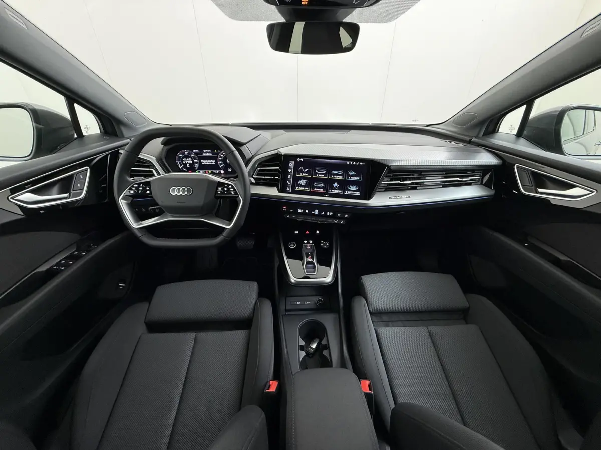 45 S Edition 82 kWh SOH 96% | S-Exterieur | ADAPT. CRUISE CONTROL | STOELVERWARMING | ELEK. ACHTERKLEP | ACHTERUIRIJCAMERA | RIJKLAAR + 12 MND BOVAG GARANTIE | RESTERENDE ACCU GARANTIE TOT E