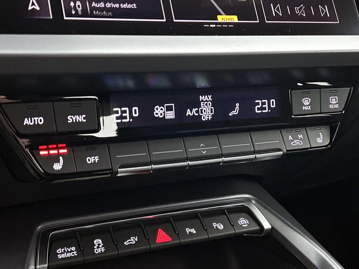 40 TFSI e Advanced Edition 204 PK | Automaat | Navigatie | Audi Drive Select | Ambiant Licht Pakket | LED Koplampen | Velgen 17'' | Apple Carplay/Android Auto | Stoelverwarming | Elektrische