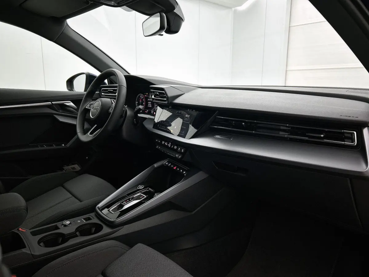 40 TFSI e Advanced Edition 204 PK | Automaat | Navigatie | Audi Drive Select | Ambiant Licht Pakket | LED Koplampen | Velgen 17'' | Apple Carplay/Android Auto | Stoelverwarming | Elektrische