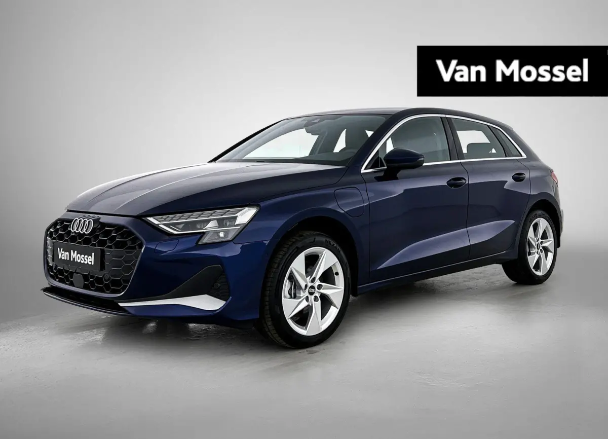 40 TFSI e Advanced Edition 204 PK | Automaat | Navigatie | Audi Drive Select | Ambiant Licht Pakket | LED Koplampen | Velgen 17'' | Apple Carplay/Android Auto | Stoelverwarming | Elektrische