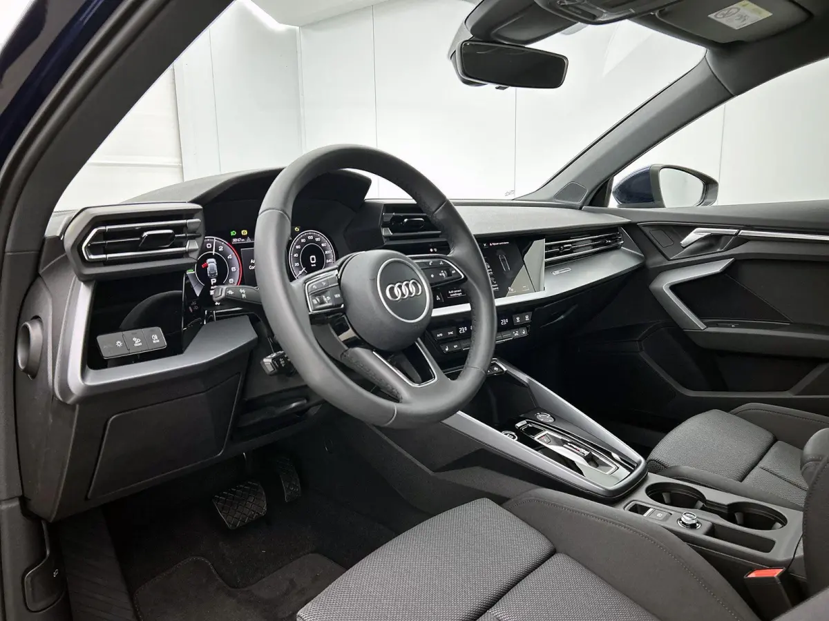 40 TFSI e Advanced Edition 204 PK | Automaat | Navigatie | Audi Drive Select | Ambiant Licht Pakket | LED Koplampen | Velgen 17'' | Apple Carplay/Android Auto | Stoelverwarming | Elektrische