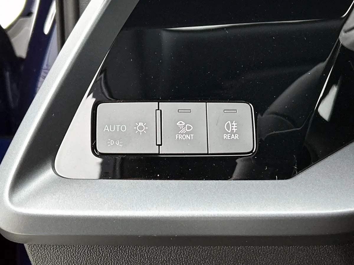 40 TFSI e Advanced Edition 204 PK | Automaat | Navigatie | Audi Drive Select | Ambiant Licht Pakket | LED Koplampen | Velgen 17'' | Apple Carplay/Android Auto | Stoelverwarming | Elektrische