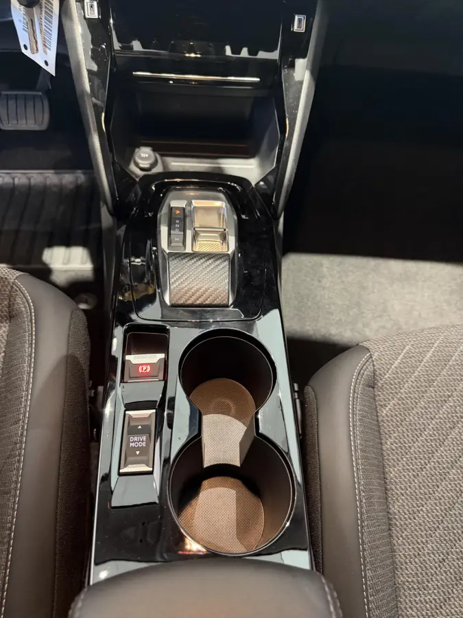 1.2 Hybrid 110 e-DCS6 Allure Cruise Control | Apple Carplay/Android Auto