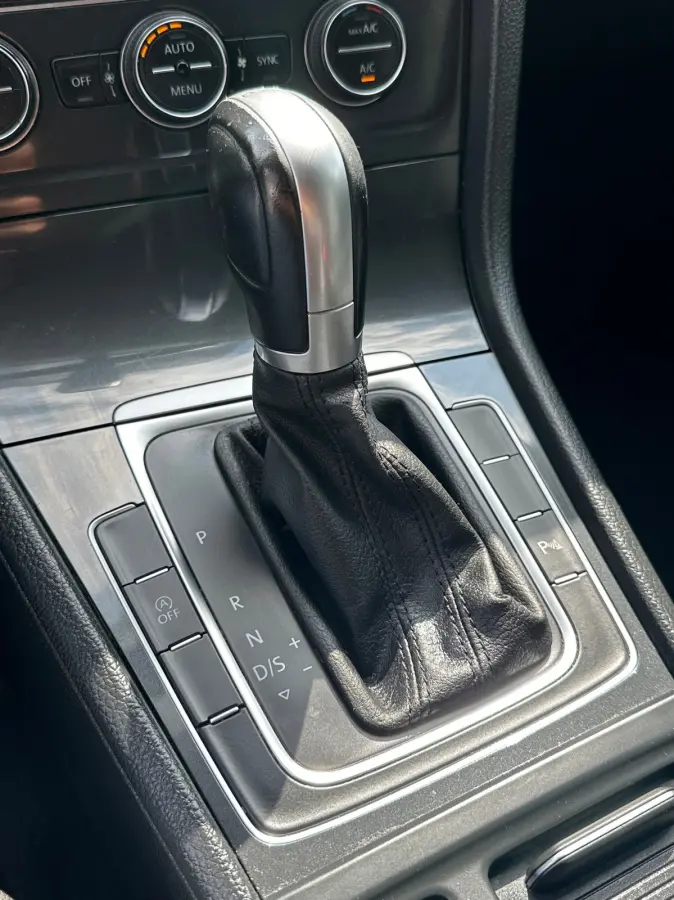 1.0 TSI Comfortline Automaat Airco Cruise Pdc Camera Nieuwe Apk