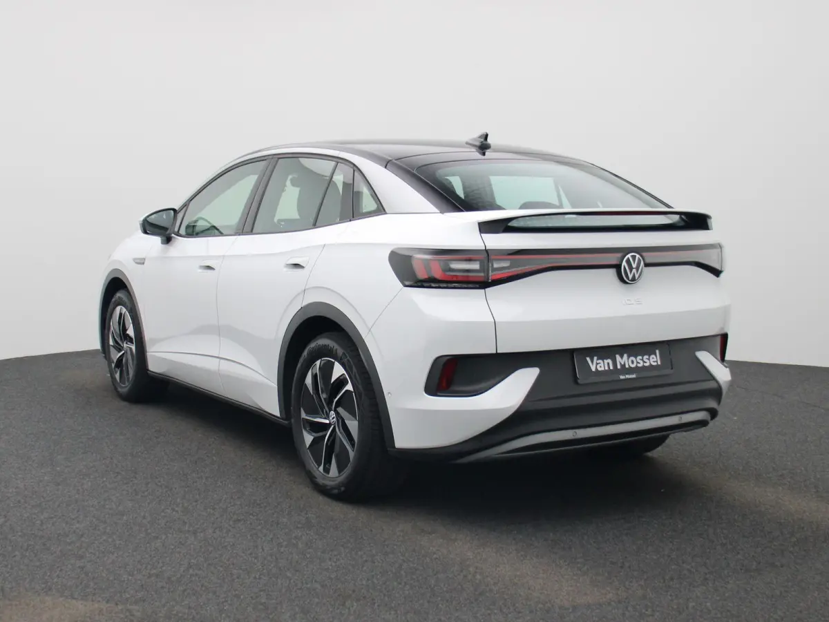 ID.5 Pro 77 kWh 204 PK| Navigatie Pro | Stoelverwarming | Voorruit Draadloos Verwarmbaar | ArtVelours | Keyless Access | Achteruitrijcamera | Parkeersensoren