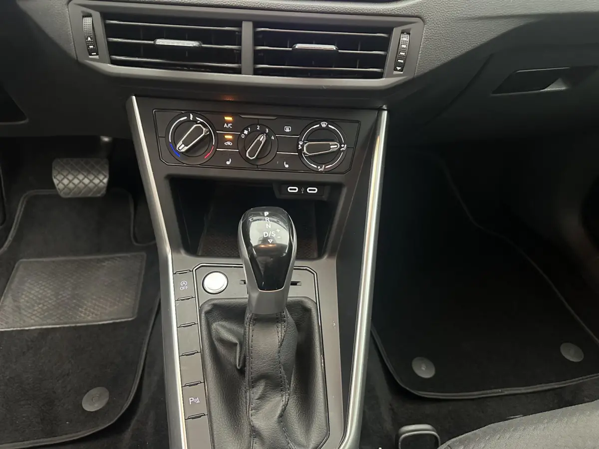 1.0 TSI Life Business
