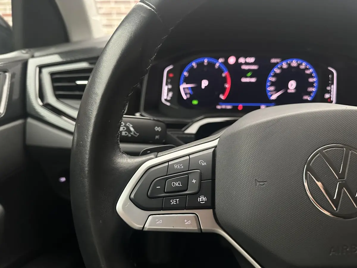 1.0 TSI Life Business