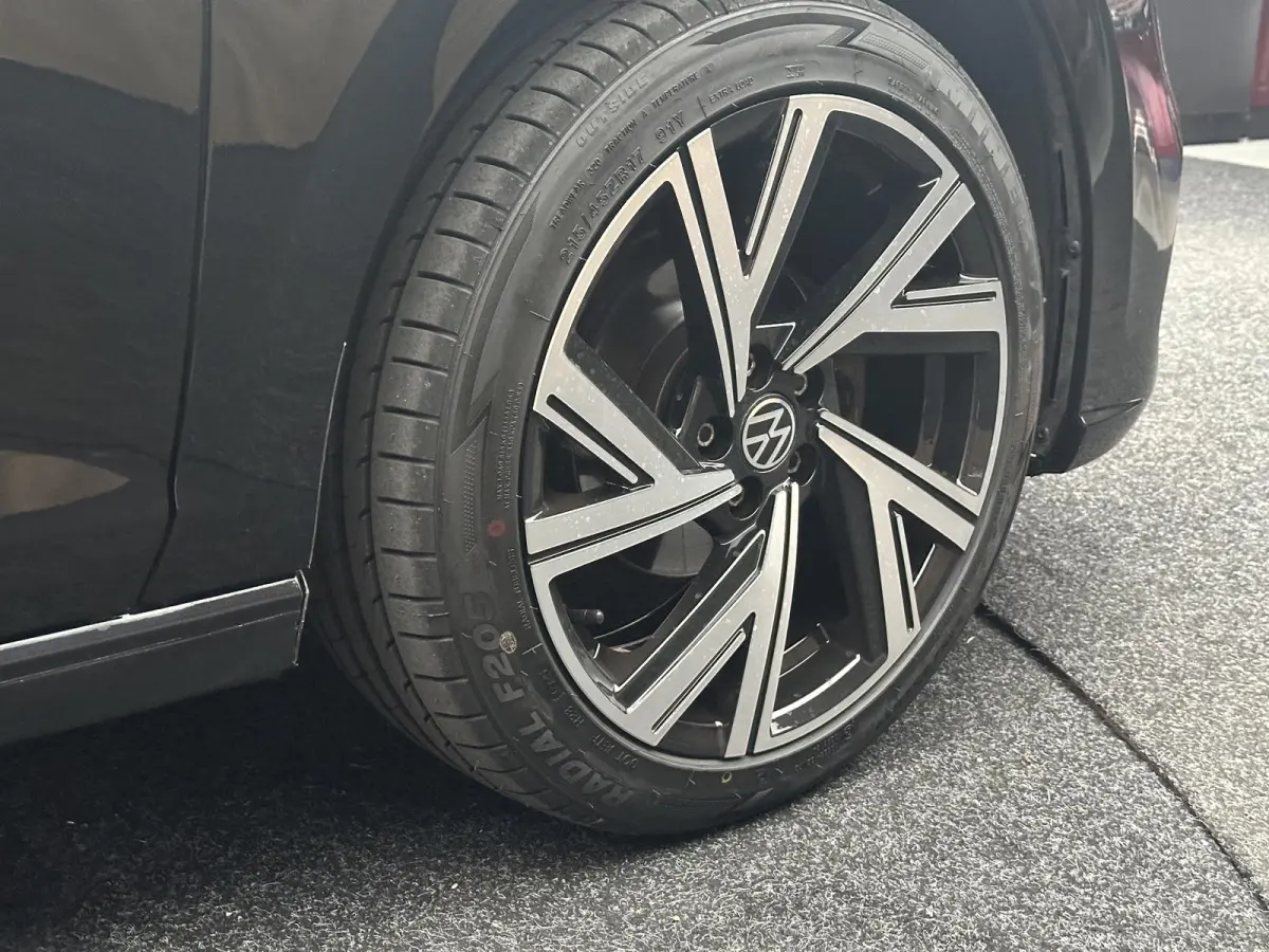1.0 TSI Life Business
